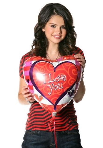 selena-gomez-iloveyoua.jpg